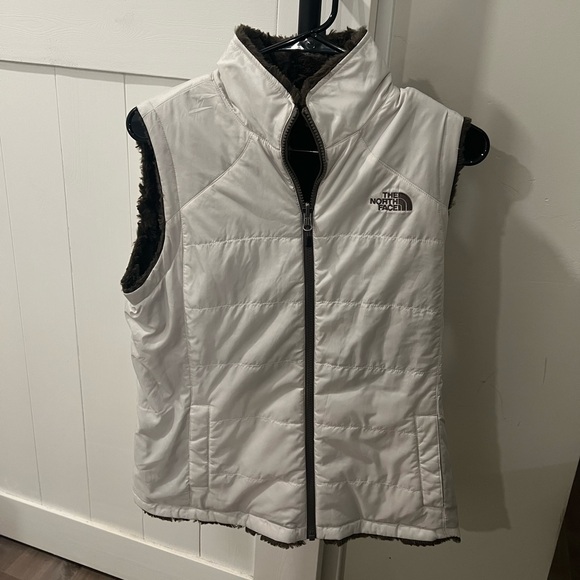North face vest - Picture 3 of 5